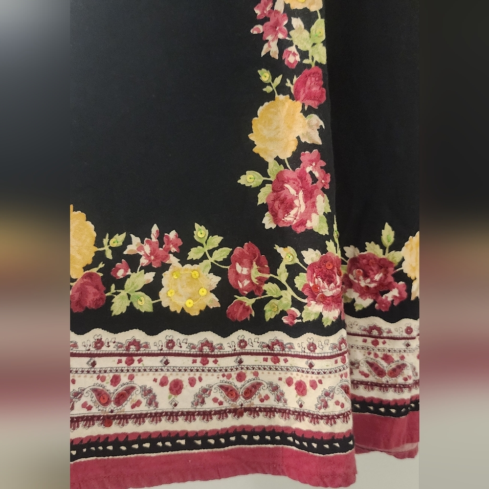 Refuge‎ Black Skirt with Floral Embroidery, Size Medium, Cotton. - Picture 3 of 6
